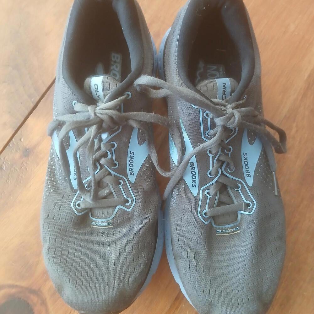 Brooks Glycerin 18 Men’s Running Shoe Size 8l
